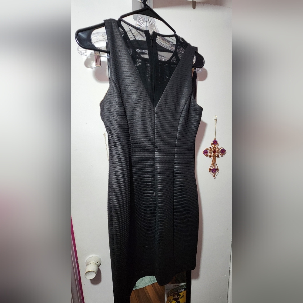Guess Sheath Dress - Picture 2 of 5